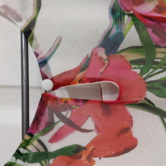 BISOU BISOU Sheer Floral Swing Tank Top - Picture 3 of 8